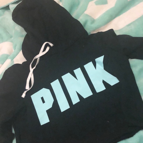 PINK Victoria's Secret Tops - Victoria’s Secret PINK long sleeve crop with hood